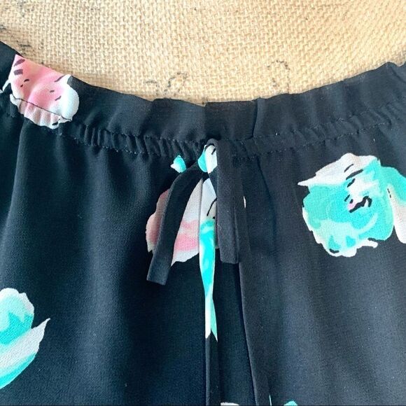 Ann Taylor Black & Pastel Off Shoulder Top - Picture 4 of 13